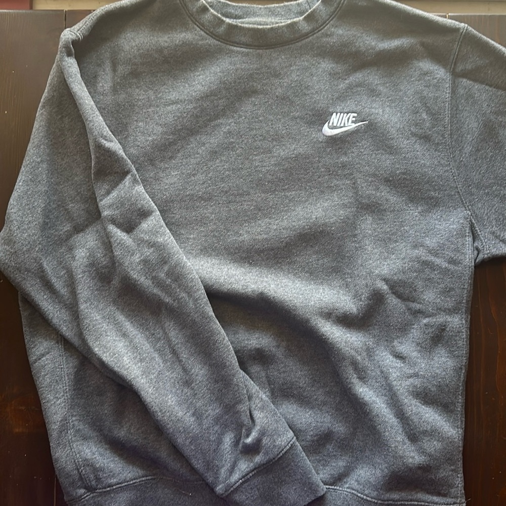 Nike crewneck long sleeve